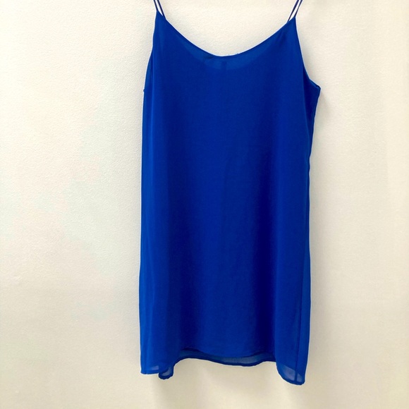 Sage blue mini dress with beautiful beaded detailing at neck size small - Picture 5 of 5